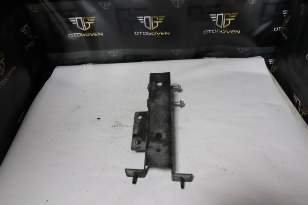 Custom Arka Tampon Kulağı Sağ Çıkma  Orijinal Uyumlu, Sağlam ve Güvenilir Parça