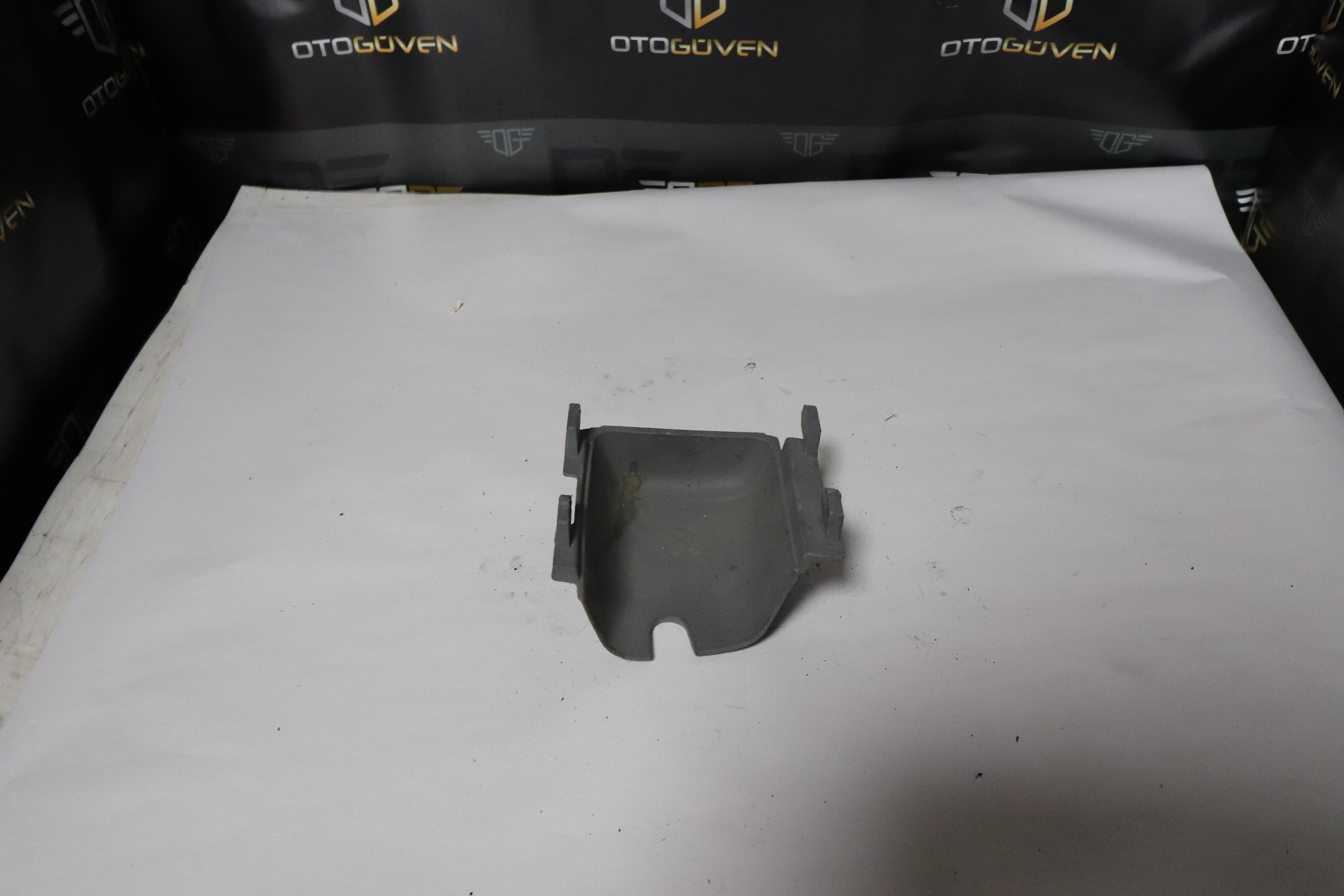 CUSTOM DİREKSİYON ALT PLASTİĞİ