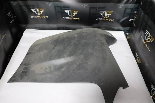 Ford Custom Arka Tampon Köşesi Çıkma – Orijinal Parça