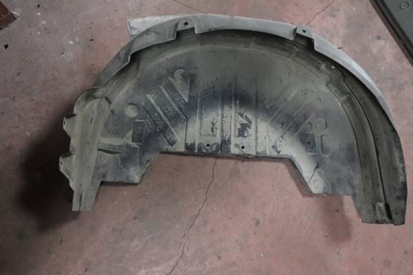 Ford Custom Arka Teker Davlumbazı Çıkma