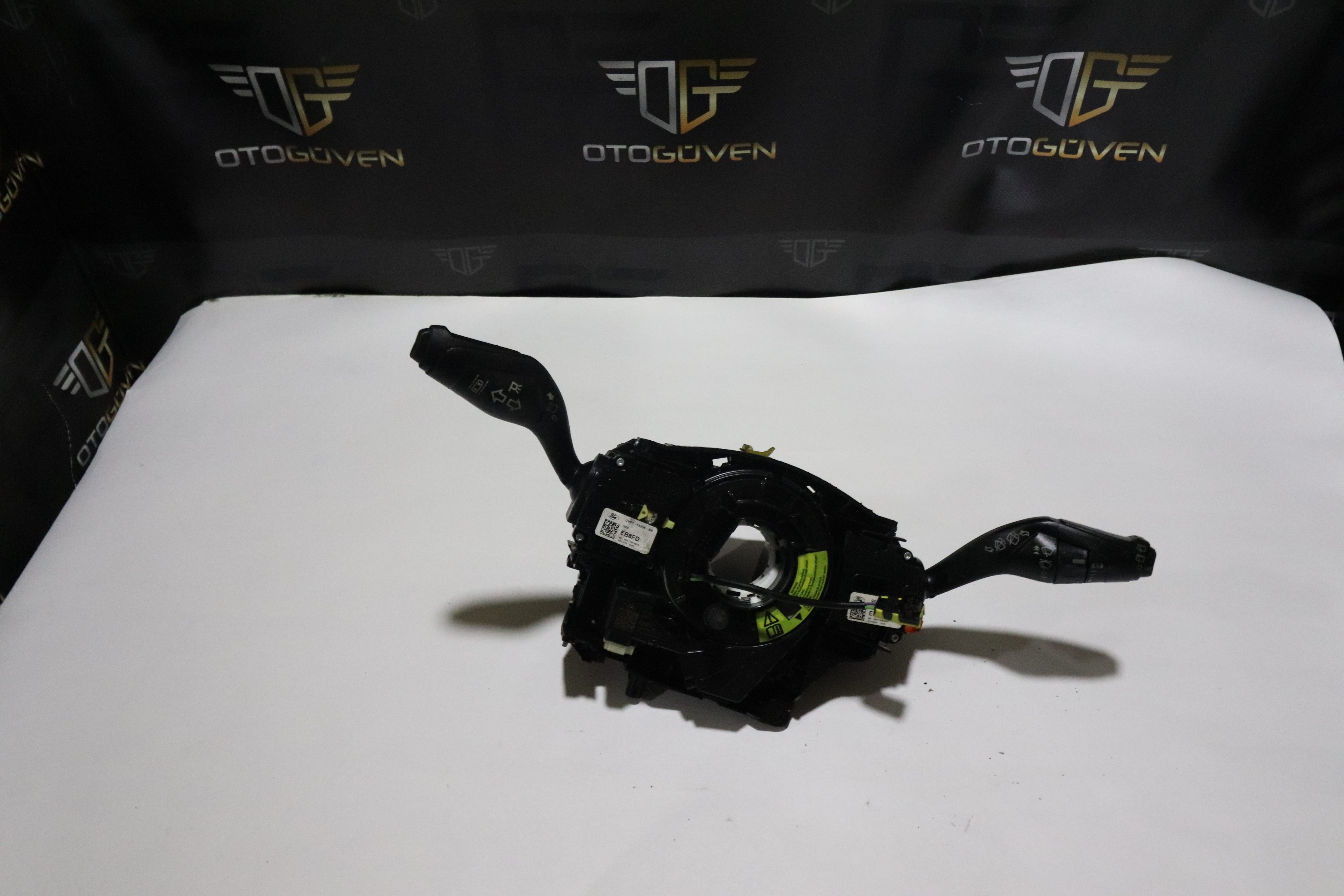 FORD CUSTOM SİNYAL KOLU