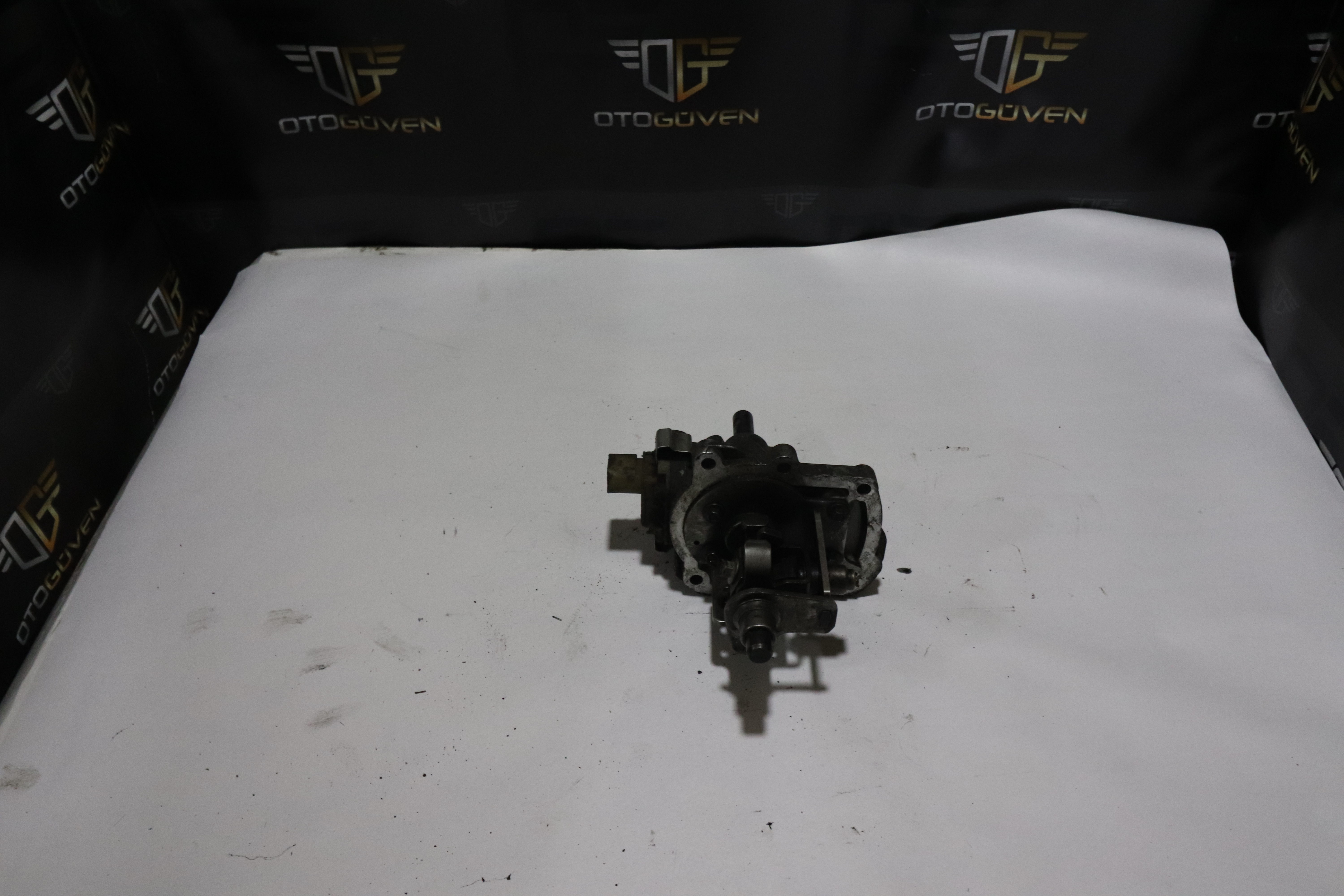 FORD CUSTOM VİTES MEKANİZMASI (2)