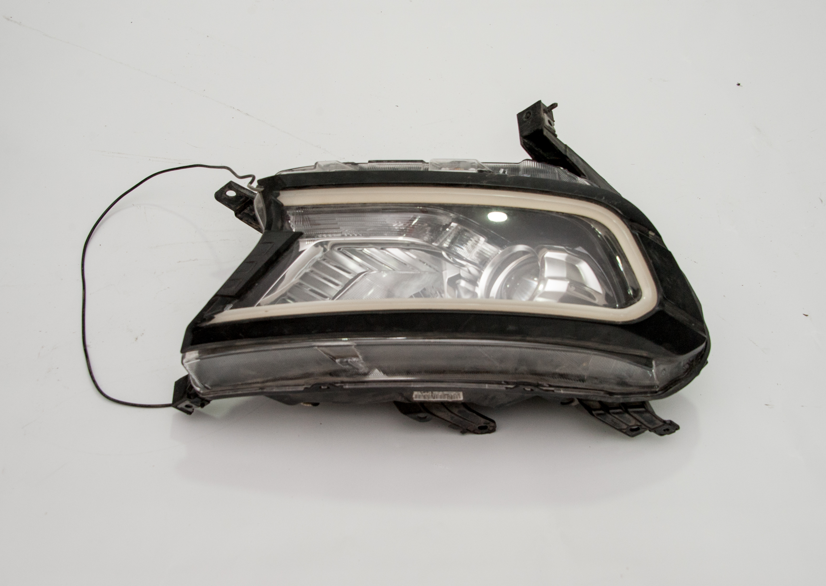 FORD RANGER 2018 SAĞ ÖN FARLAR  NİKELAJLI