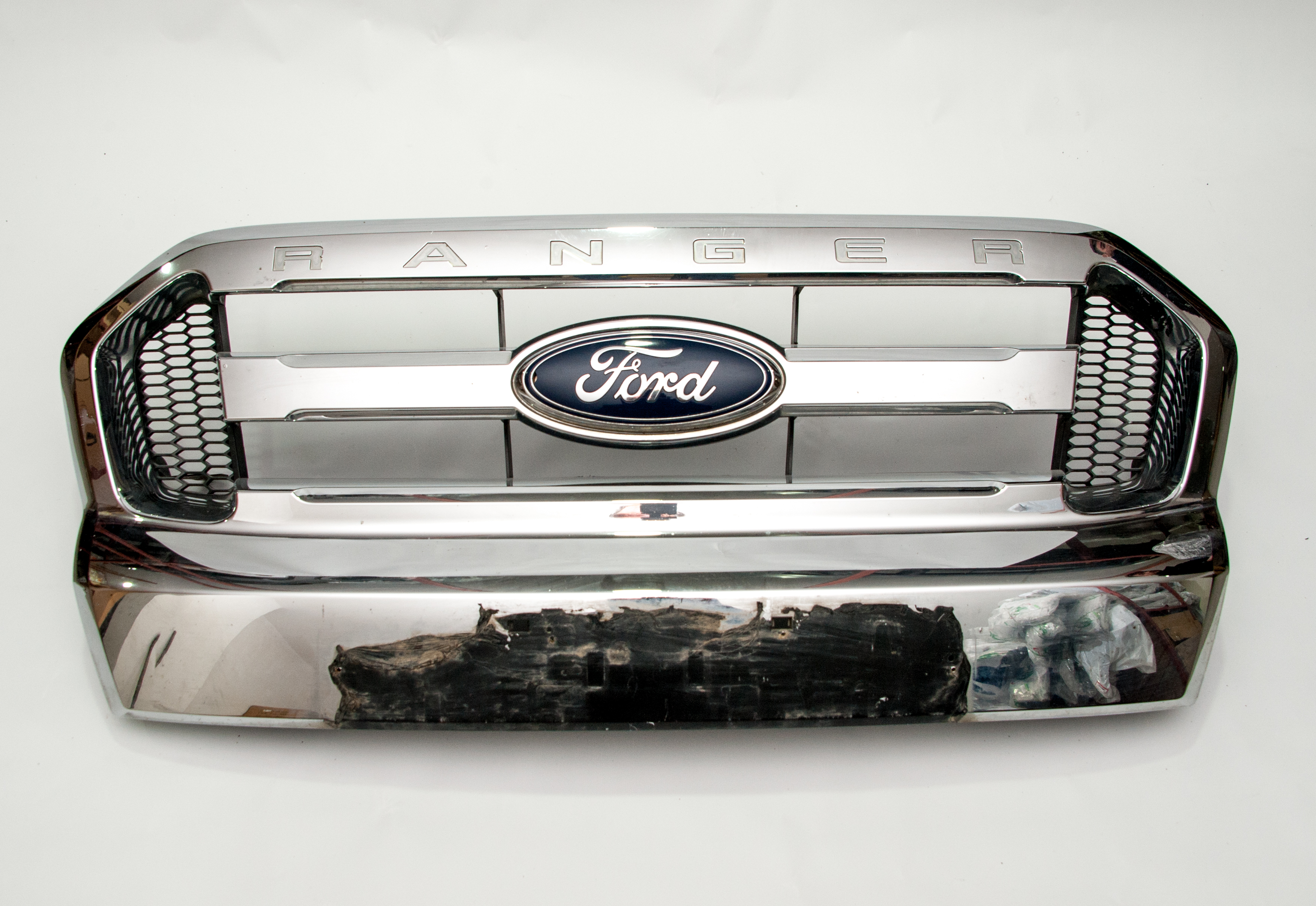 FORD RANGER 2018 SONRASI ÖN PANJUR ÇIKMA