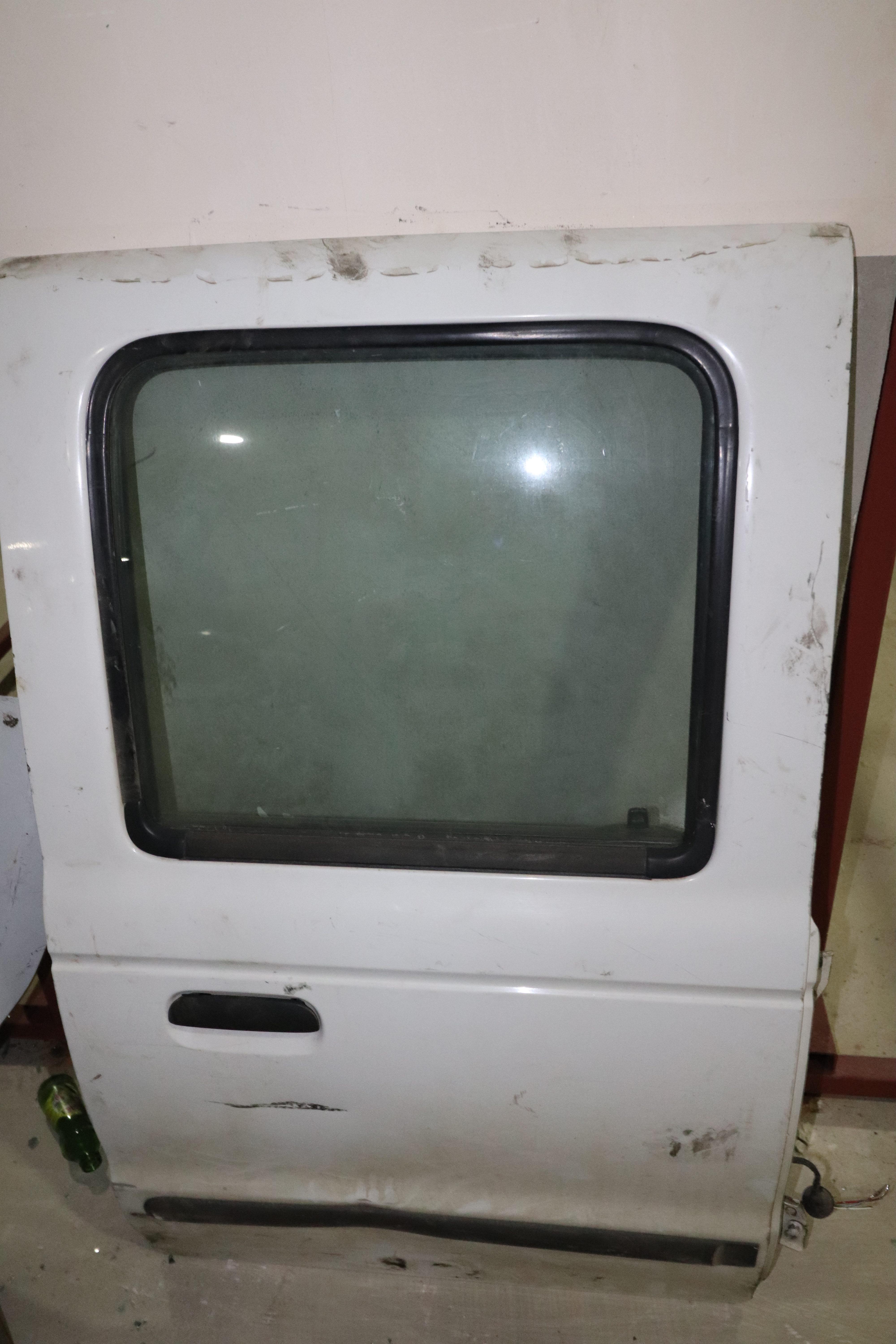 RANGER 1998-2006 SAĞ ARKA KAPI