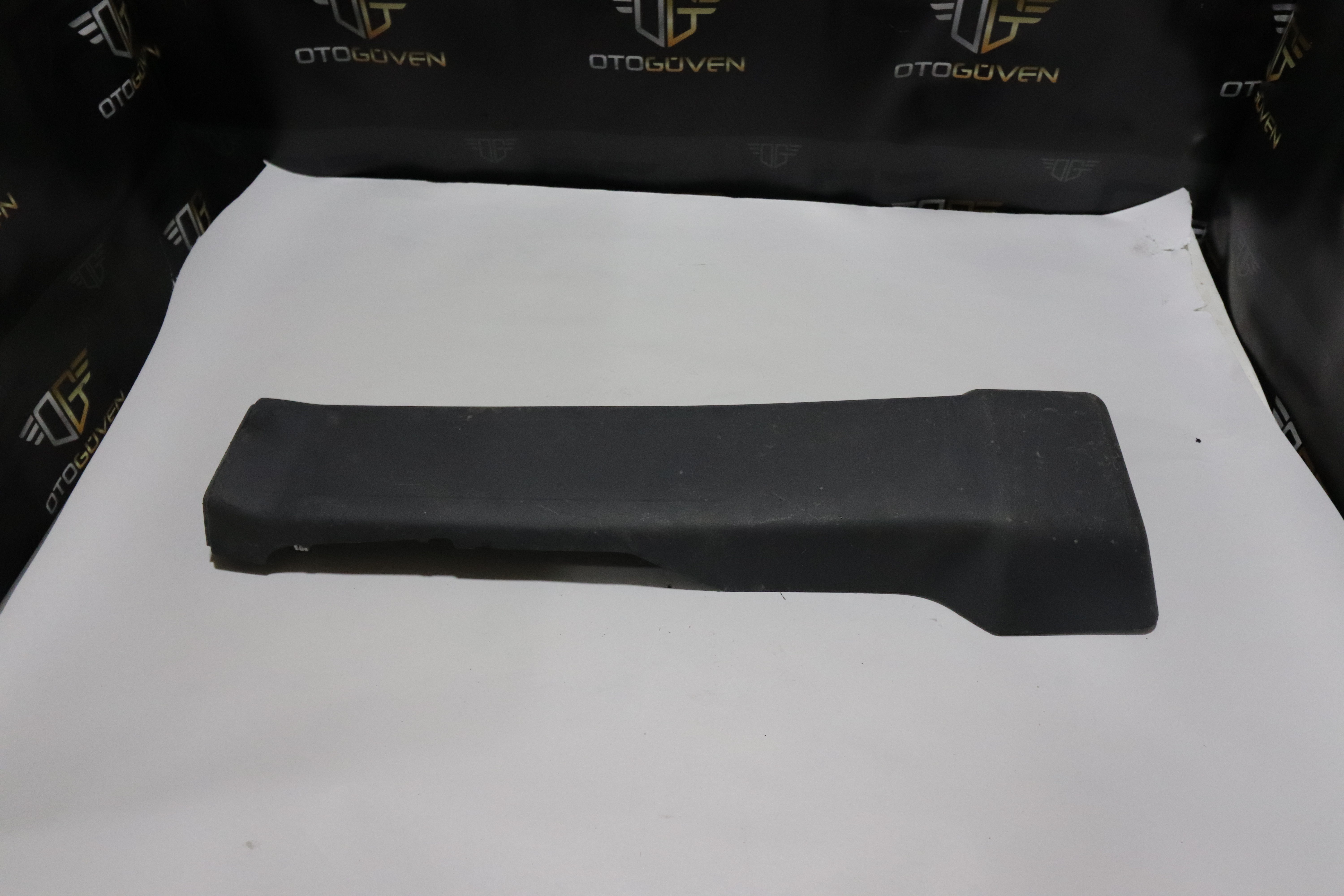 RANGER 2013-15 ORTA DİREK PLASTİĞİ