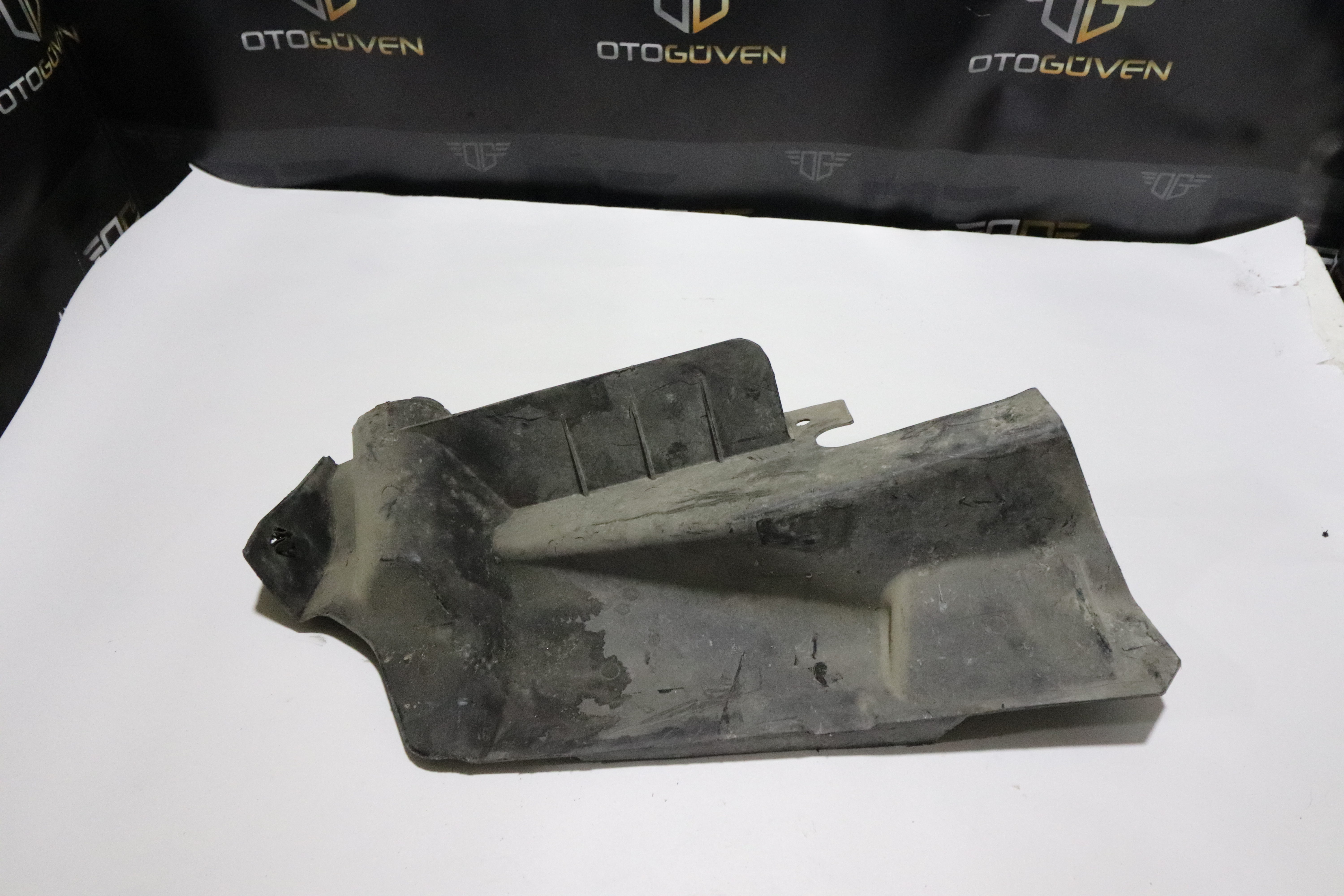 RANGER 2013-15 TAMPON DEMİR PLASTİĞİ