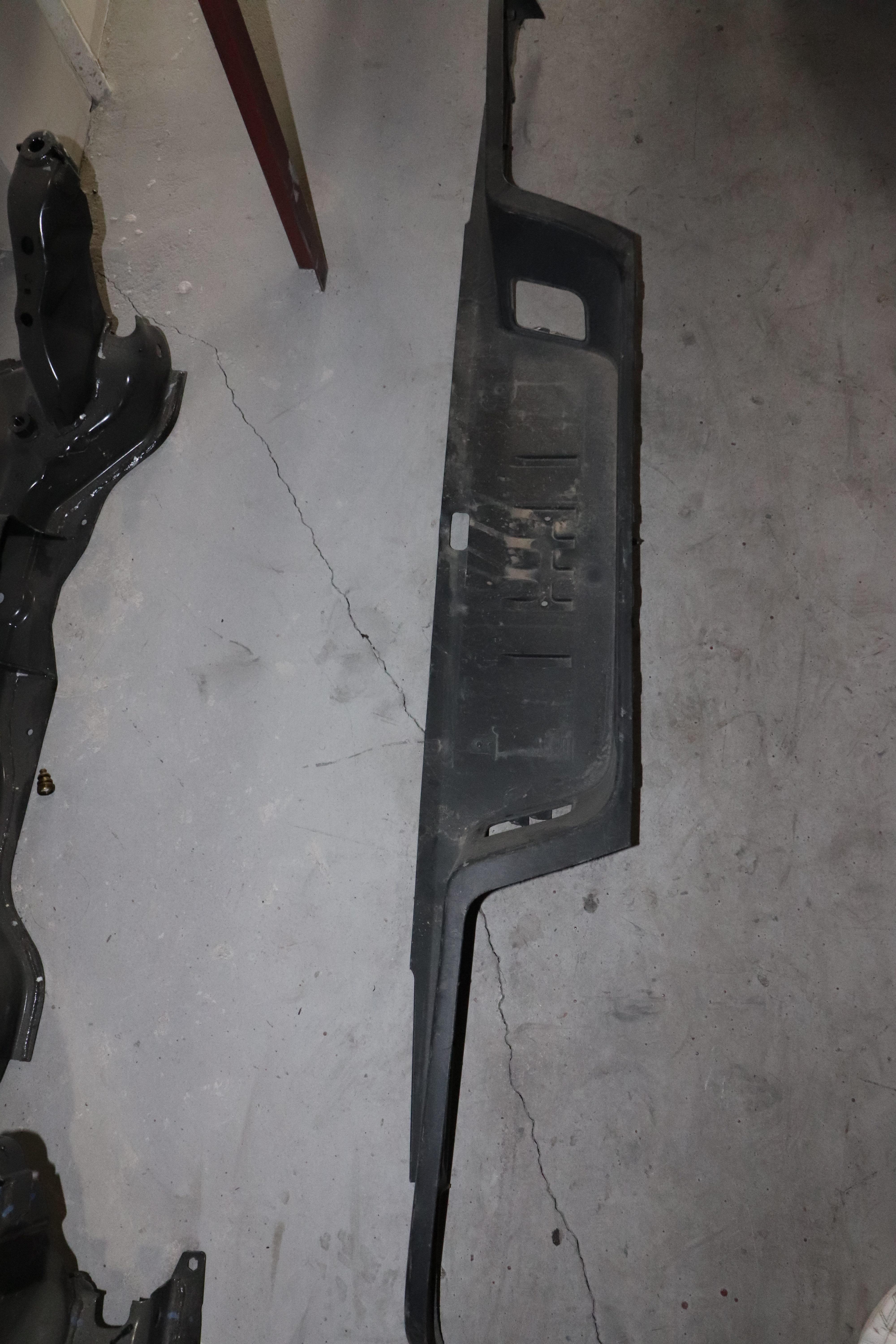 RANGER 2013-2015 ARKA TAMPON PLASTİĞİ