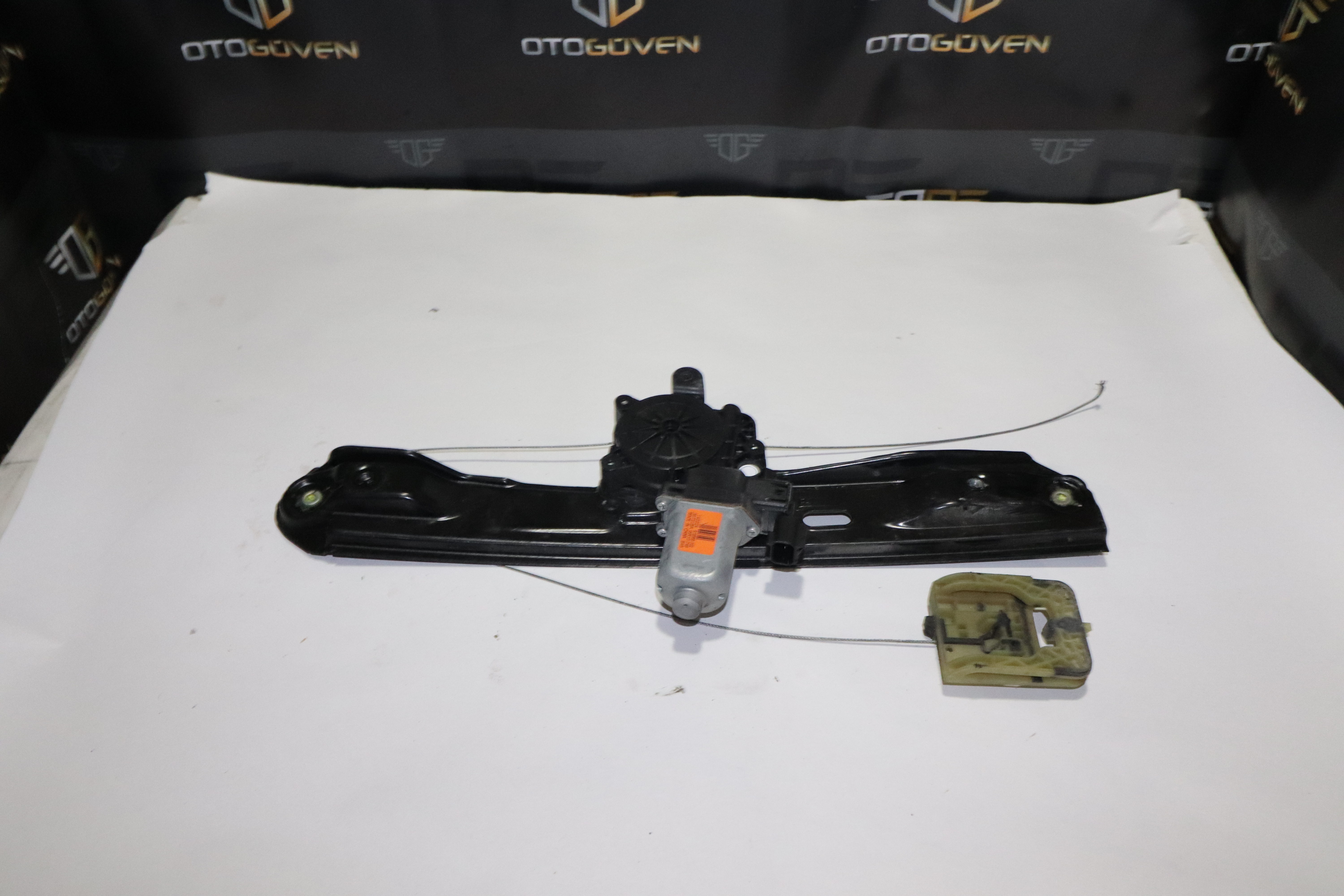 RANGER 2015-2018 CAM KRİKOSU