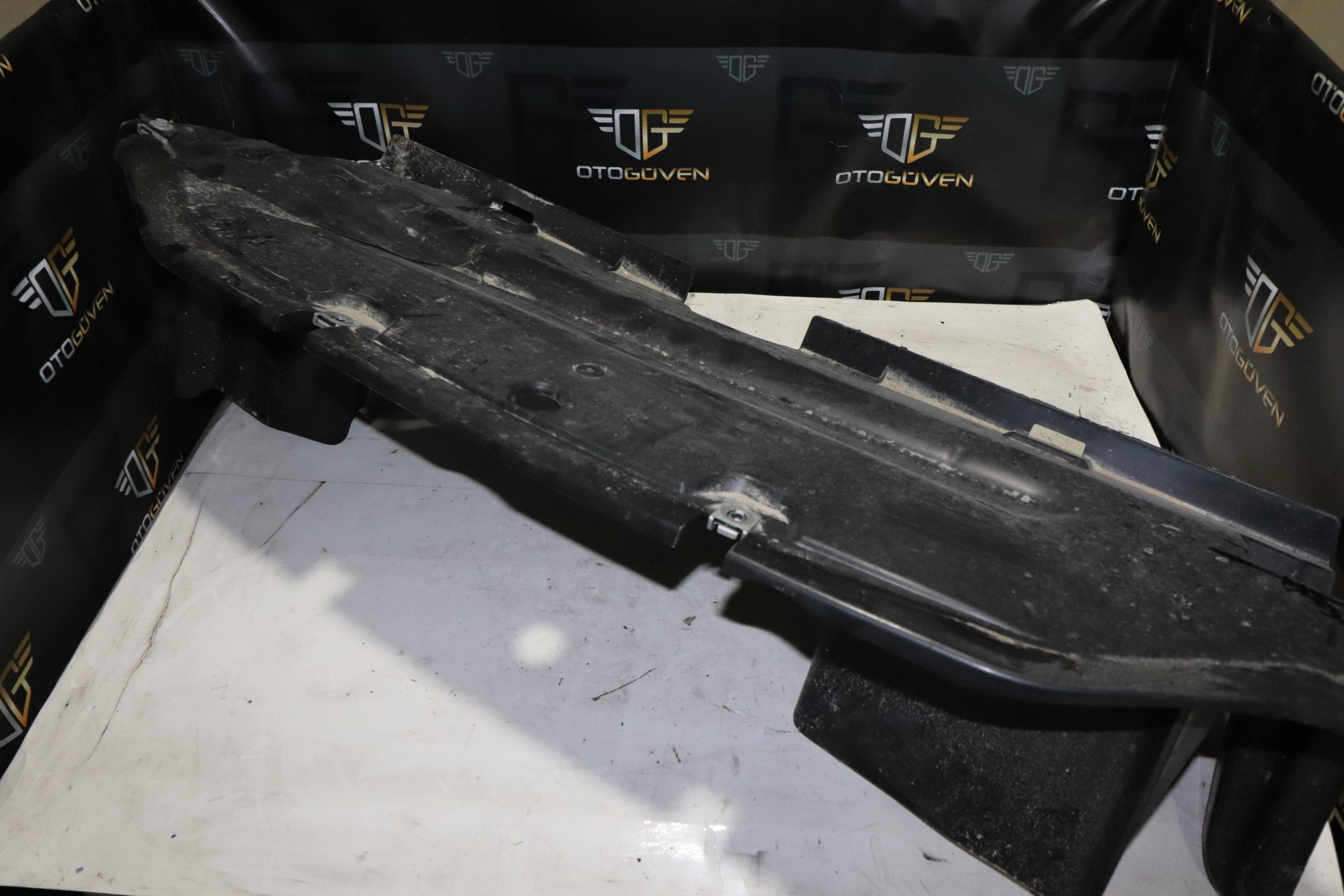 RANGER 2015-2018 RADYATÖR KORUMA PLASTİĞİ