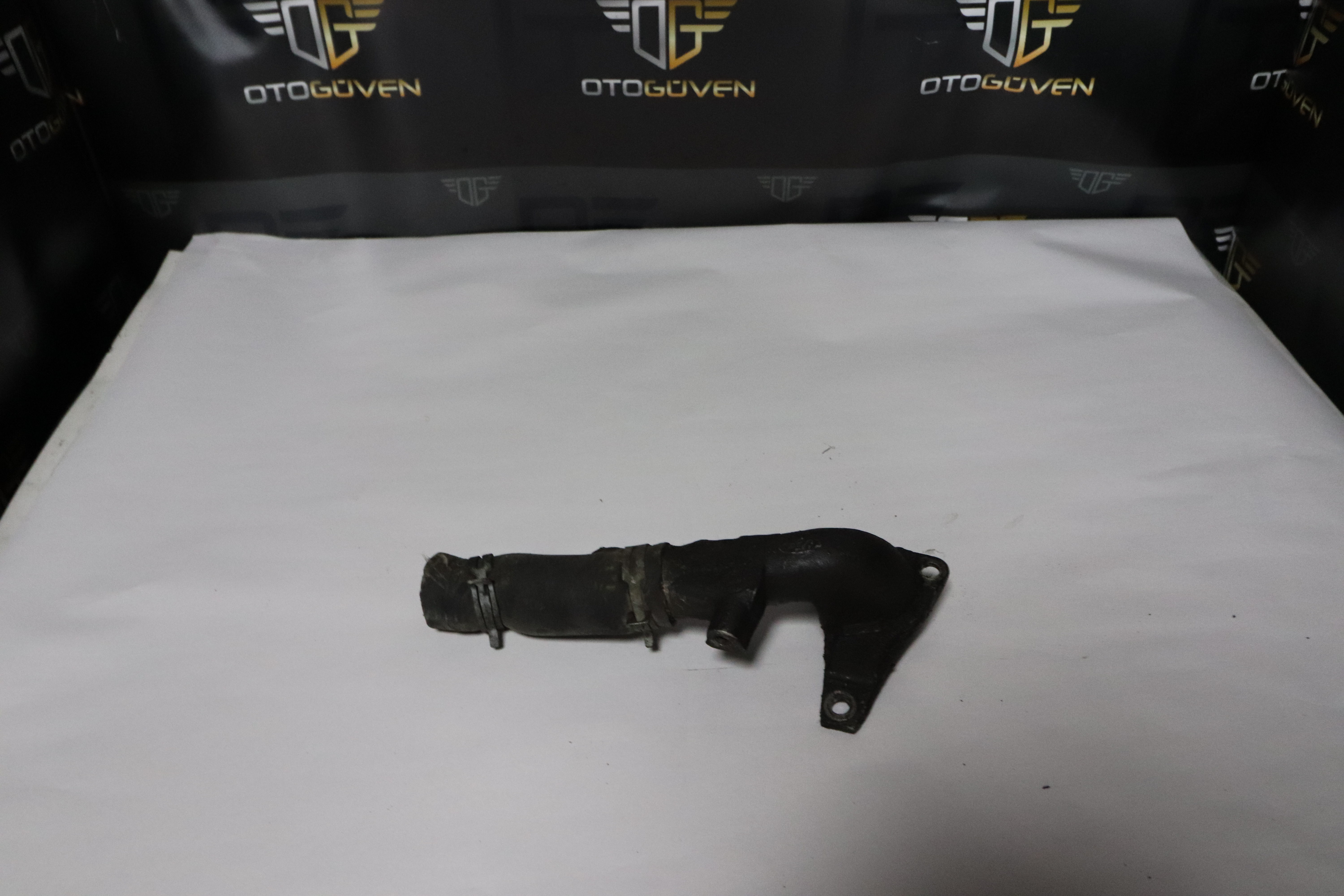 TRANSİT 200 PS ÖN KAPAK BORUSU