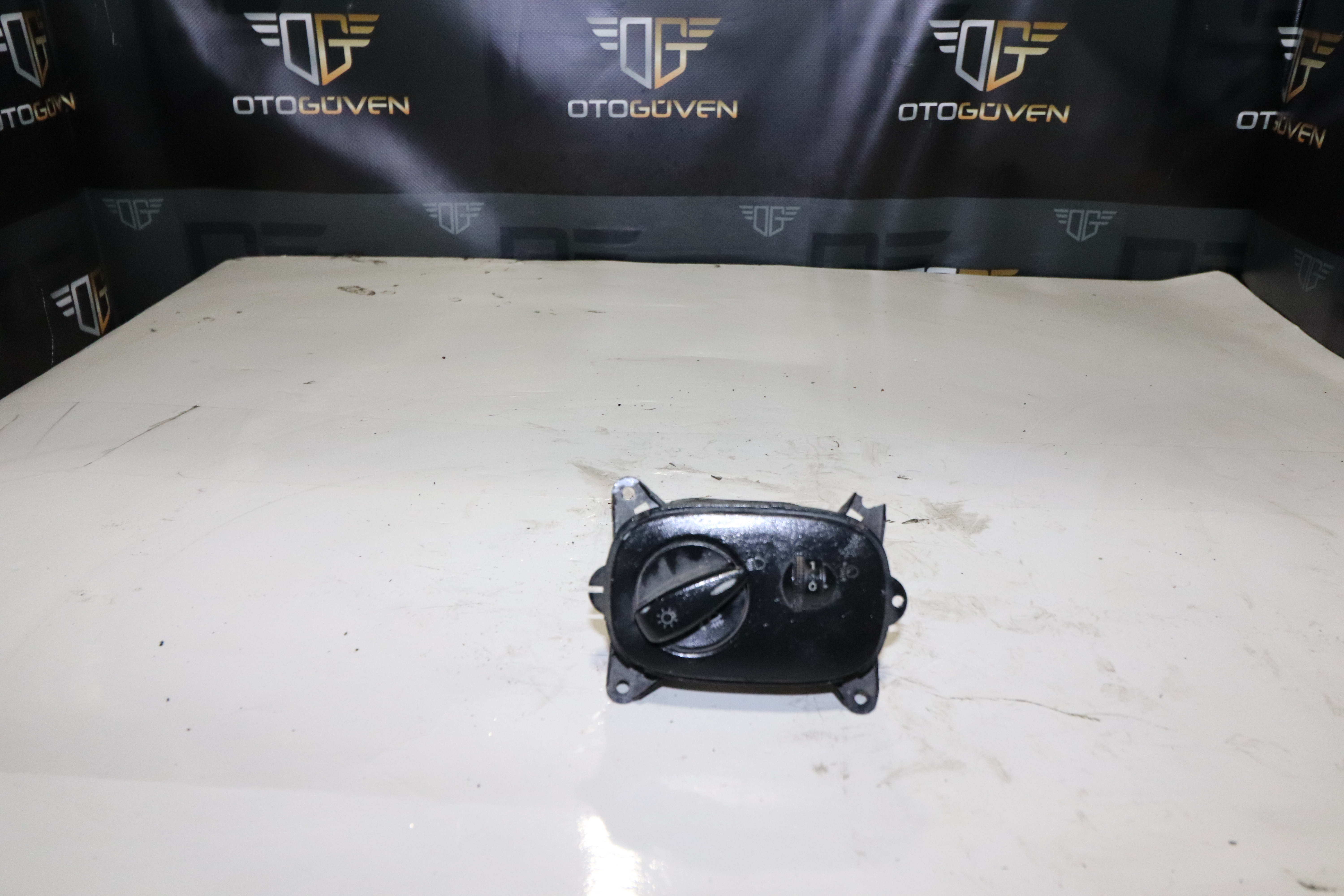 TRANSİT V184 FAR DÜĞMESİ