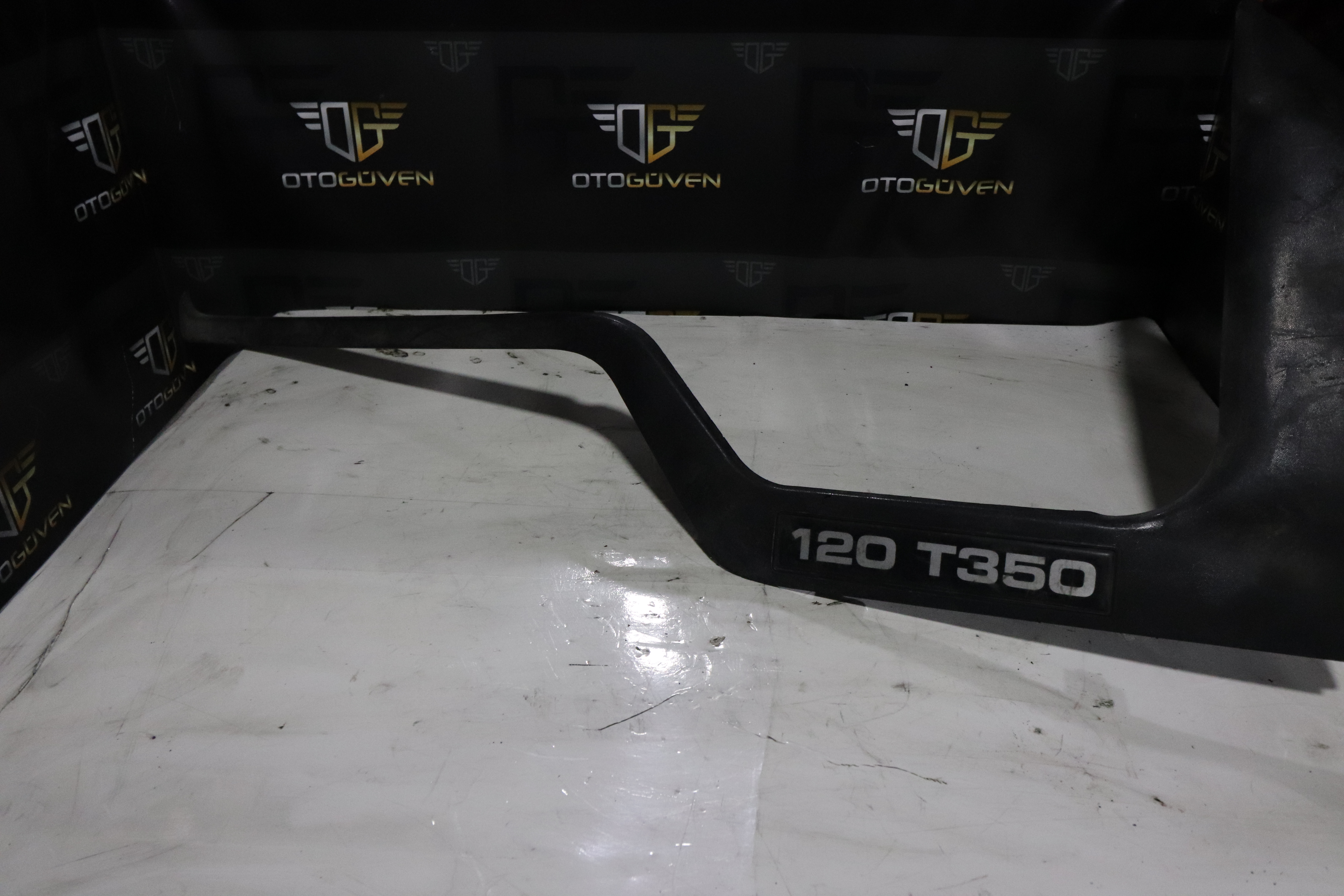 TRANSİT V184 KAPI PLASTİĞİ