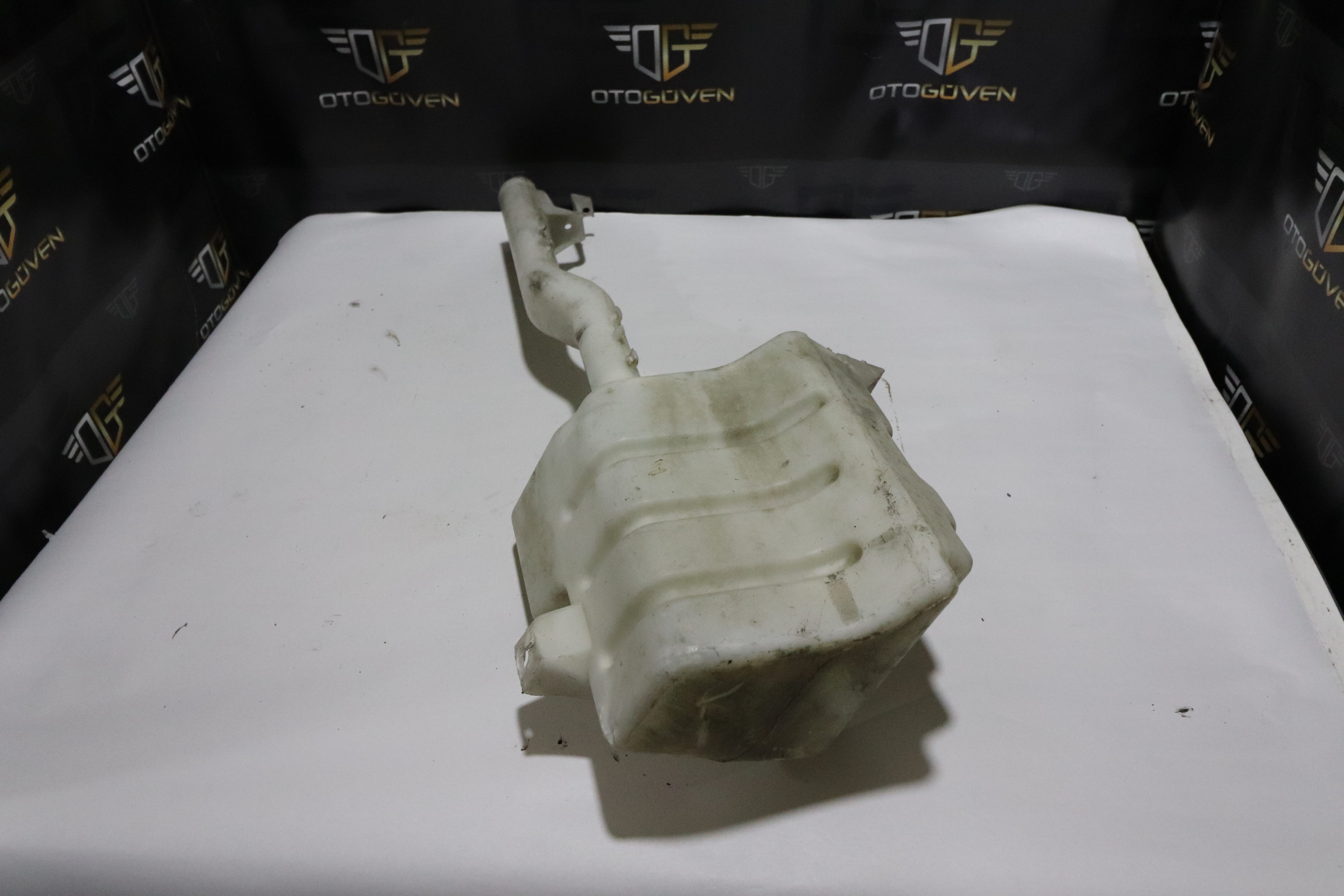 TRANSİT V184 RADYATÖR SU BİDONU