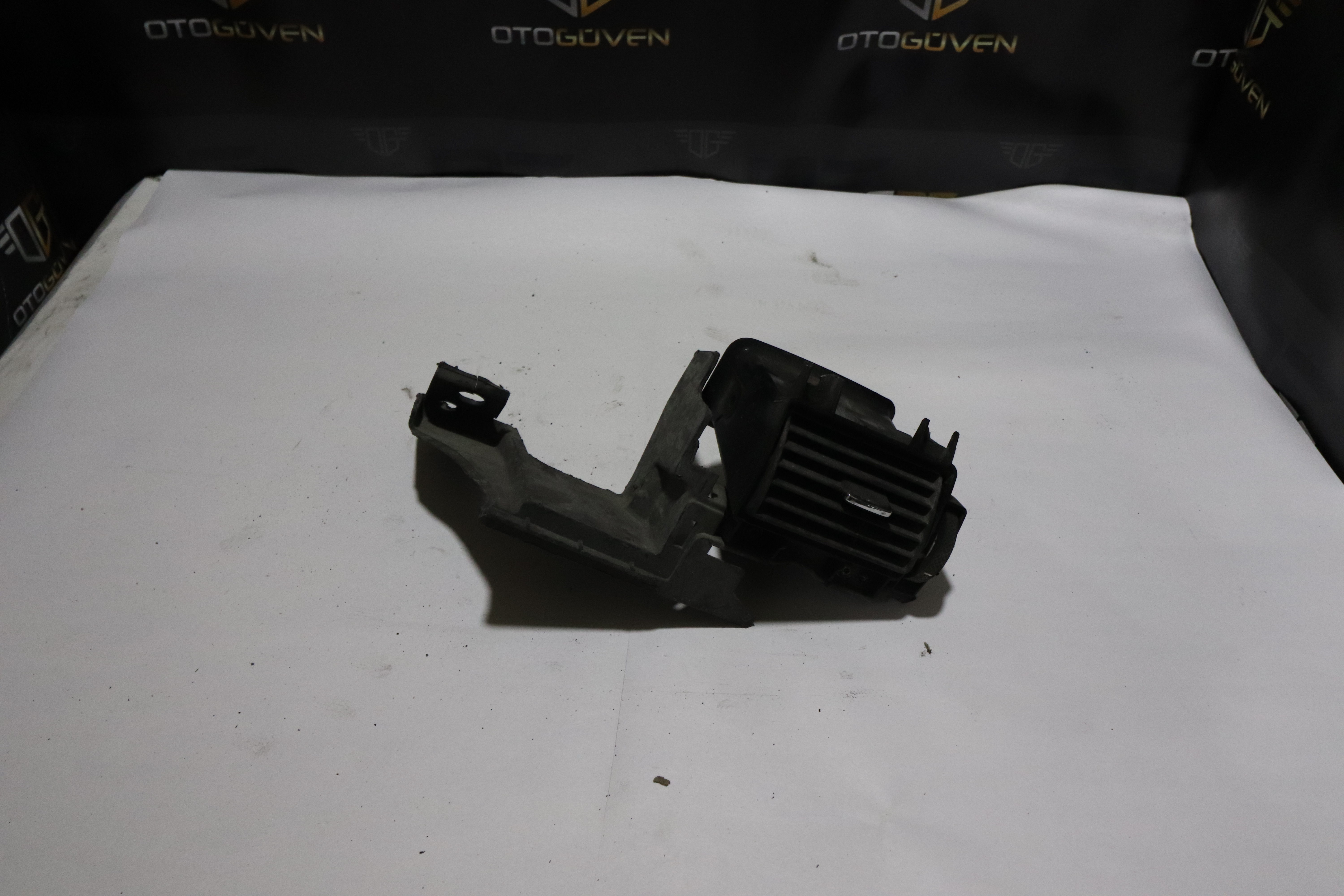 TRANSİT V347 HAVALANDIRMA PETEĞİ