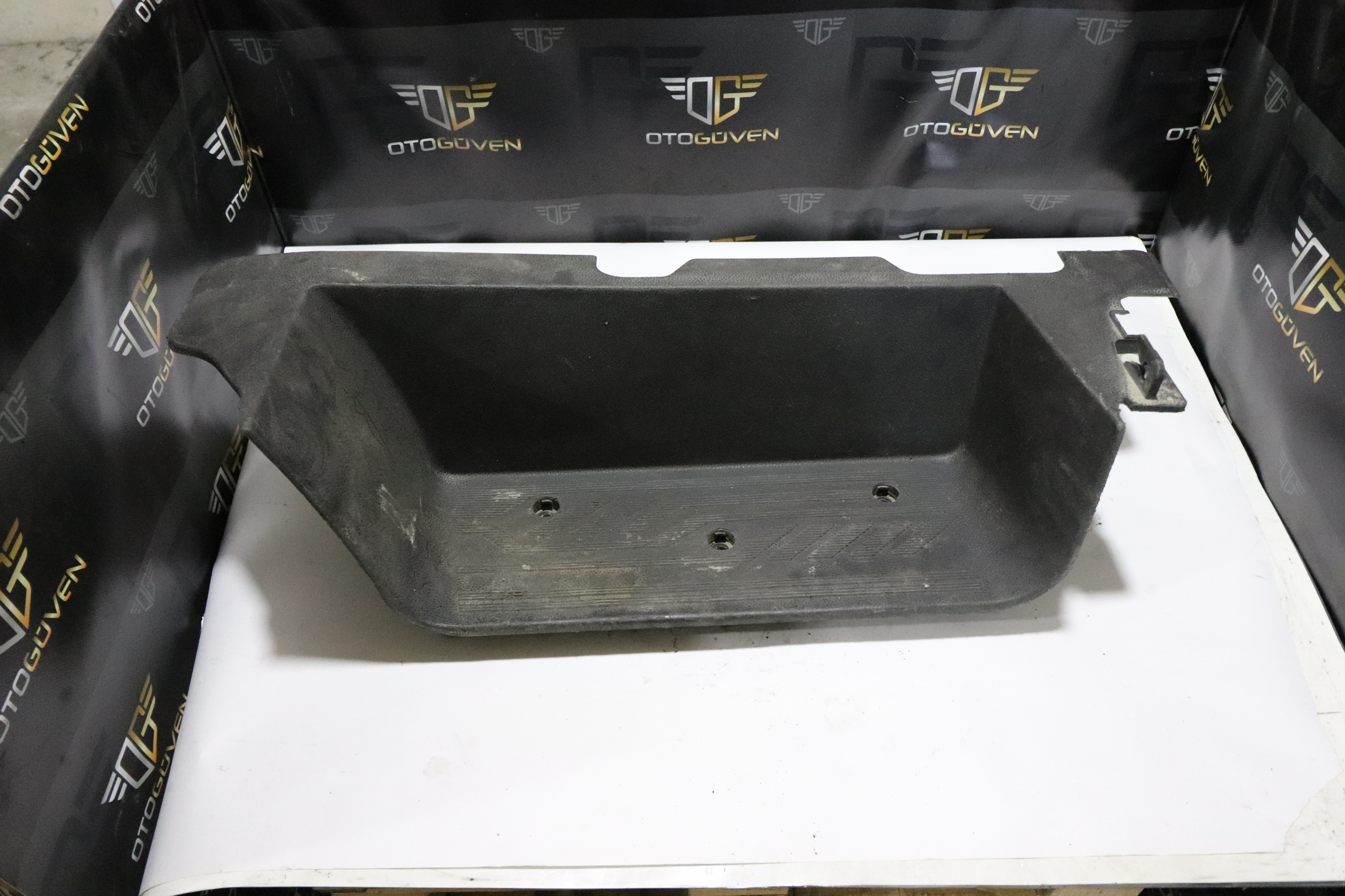 TRANSİT V363 BASAMAK PLASTİĞİ