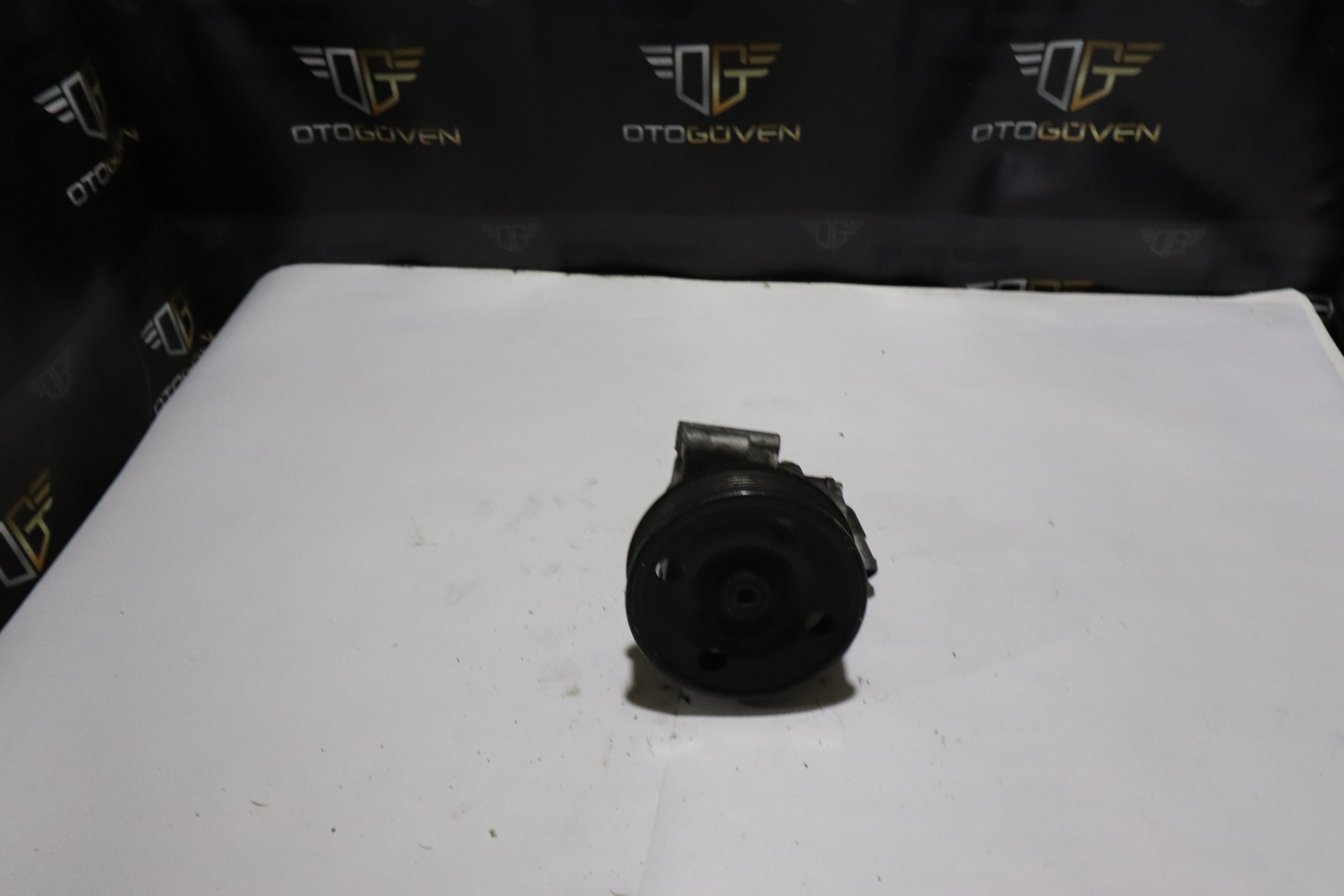 TRANSİT V363 DİREKSİYON POMPASI