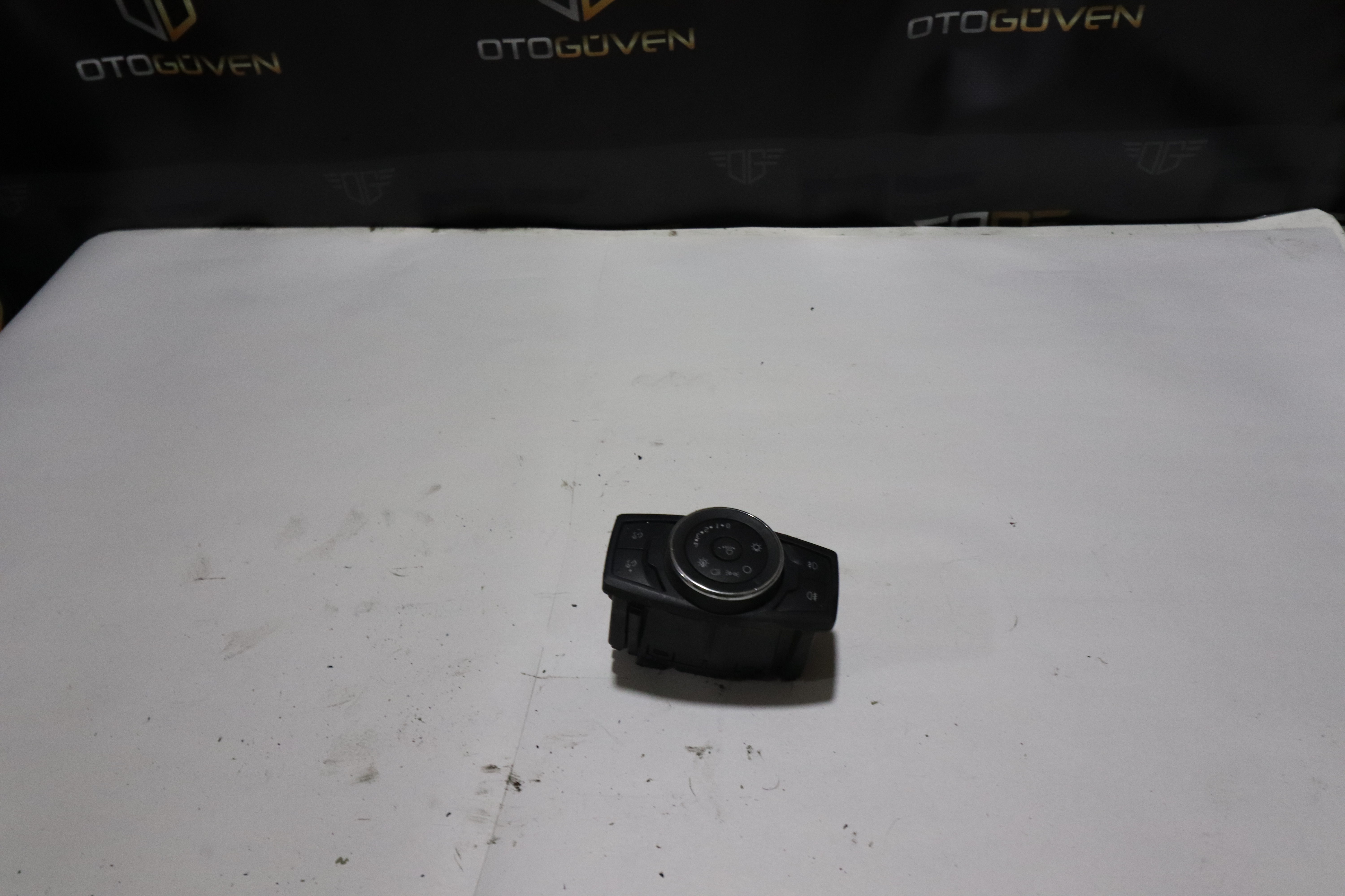 TRANSİT V363 FAR DÜĞMESİ