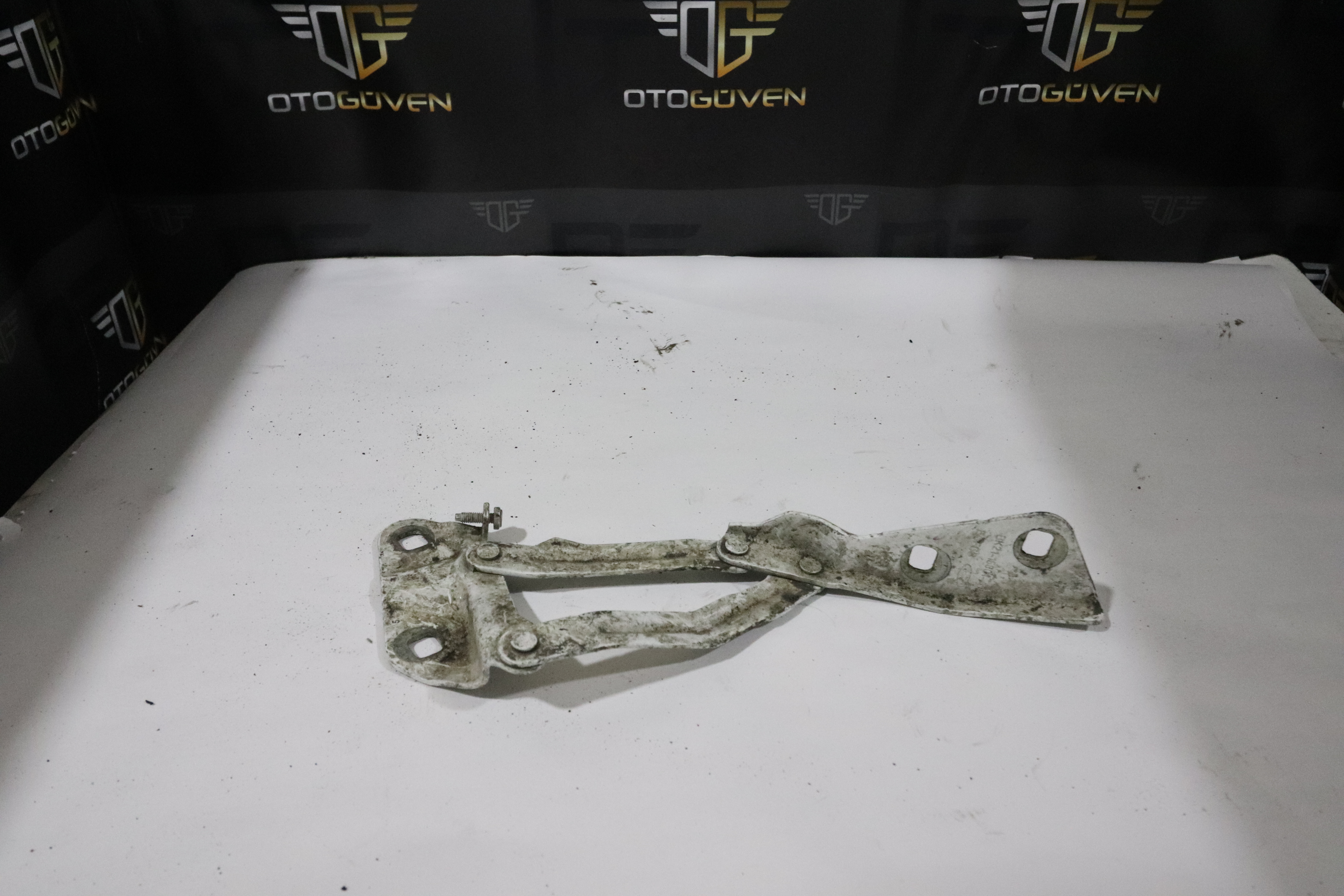 TRANSİT V363 ÖN KAPUT MENTEŞES