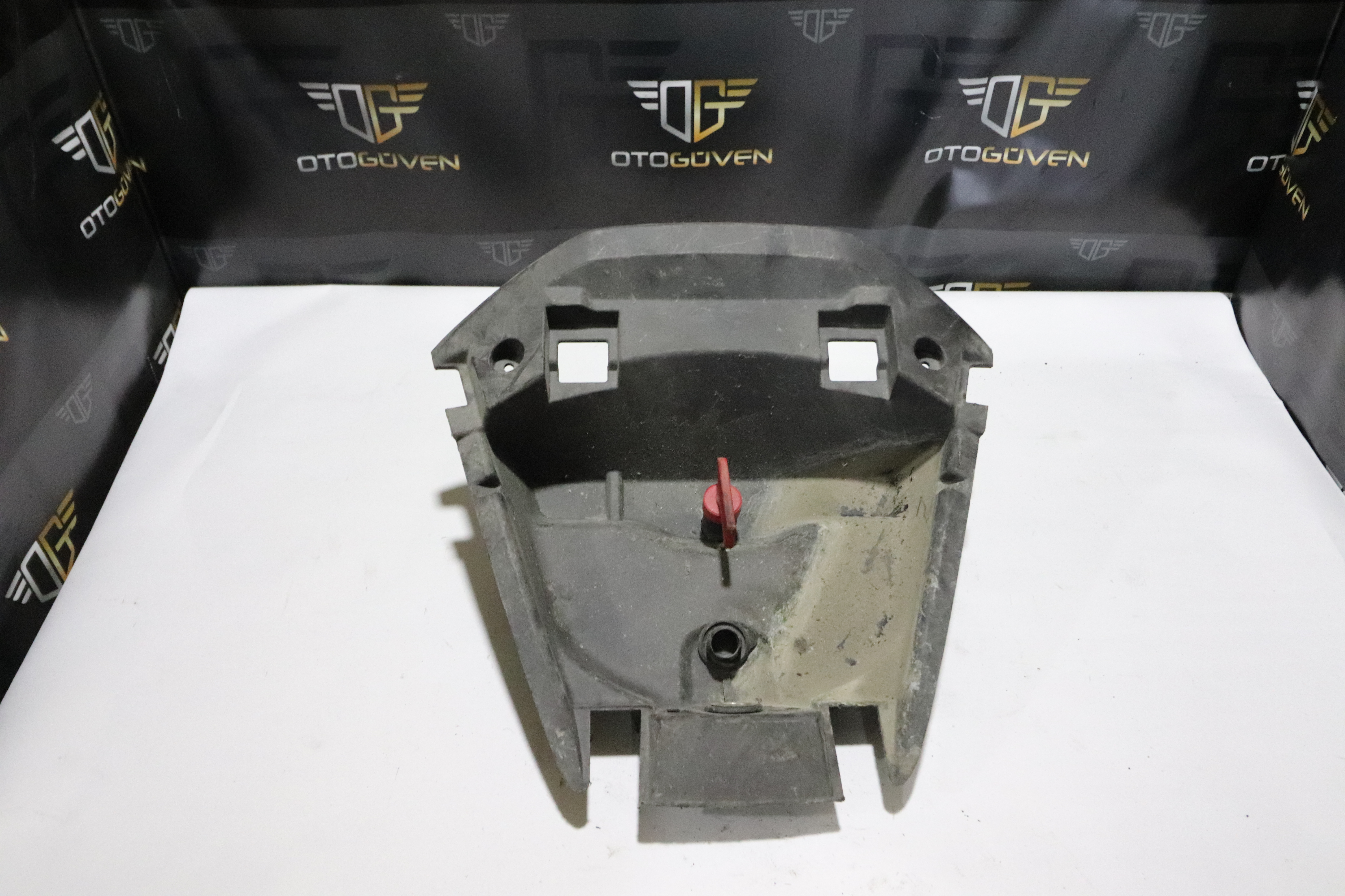 TRANSİT V363 ORTA GÖĞÜS KAPAĞI