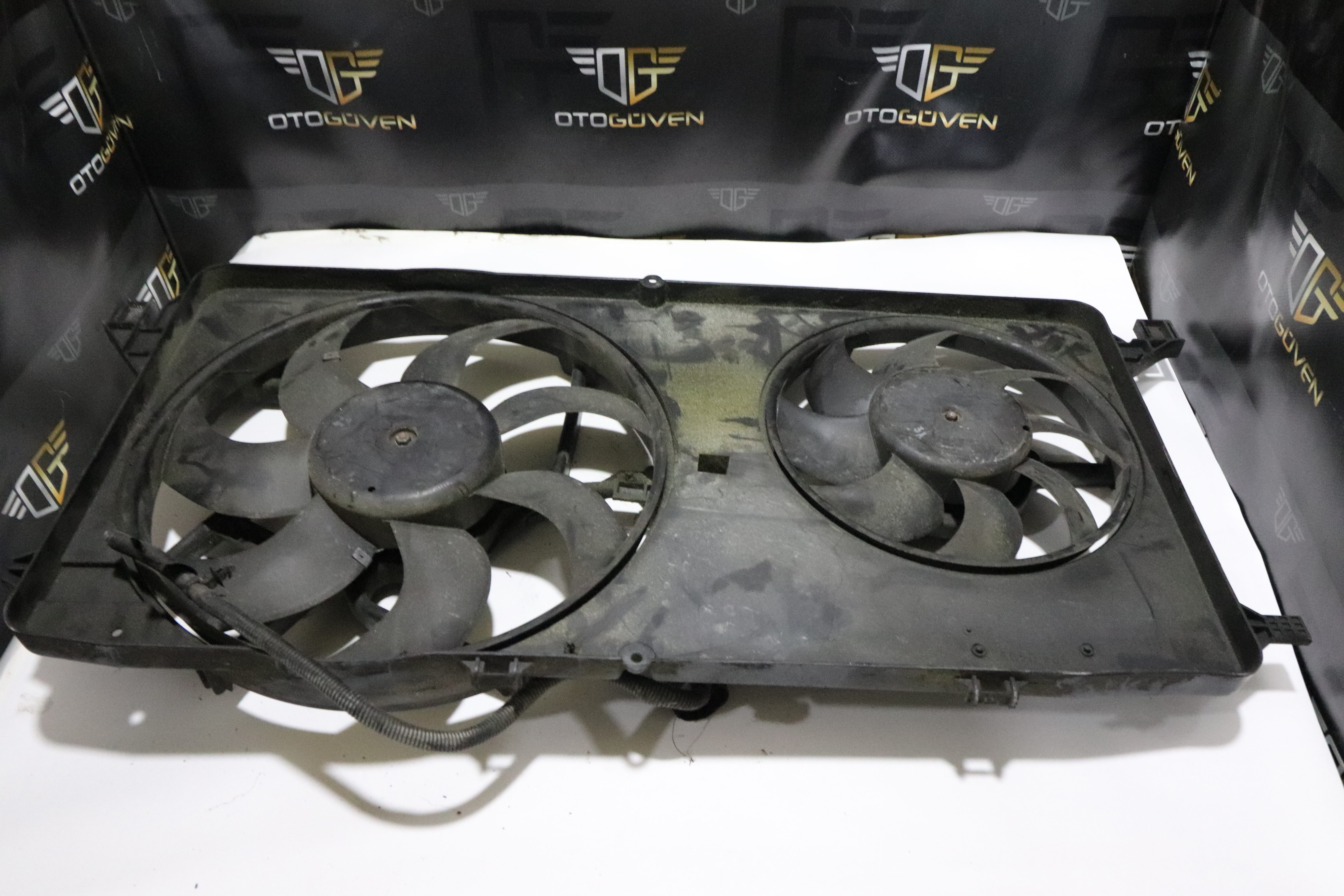 TRANSİT V363 RADYATÖR DAVLUMBAZI