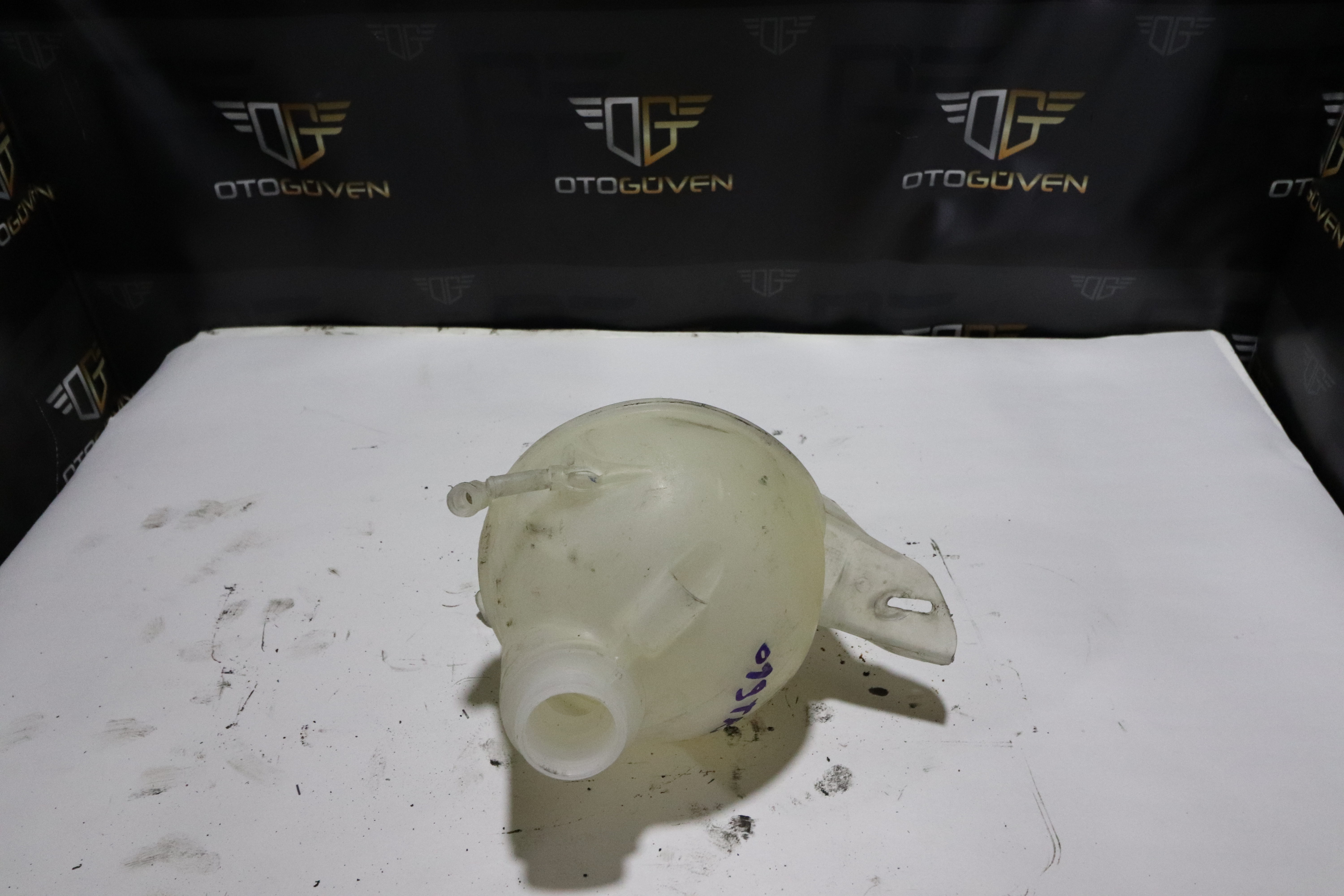 TRANSİT V363 RADYATÖR SU BİDONU