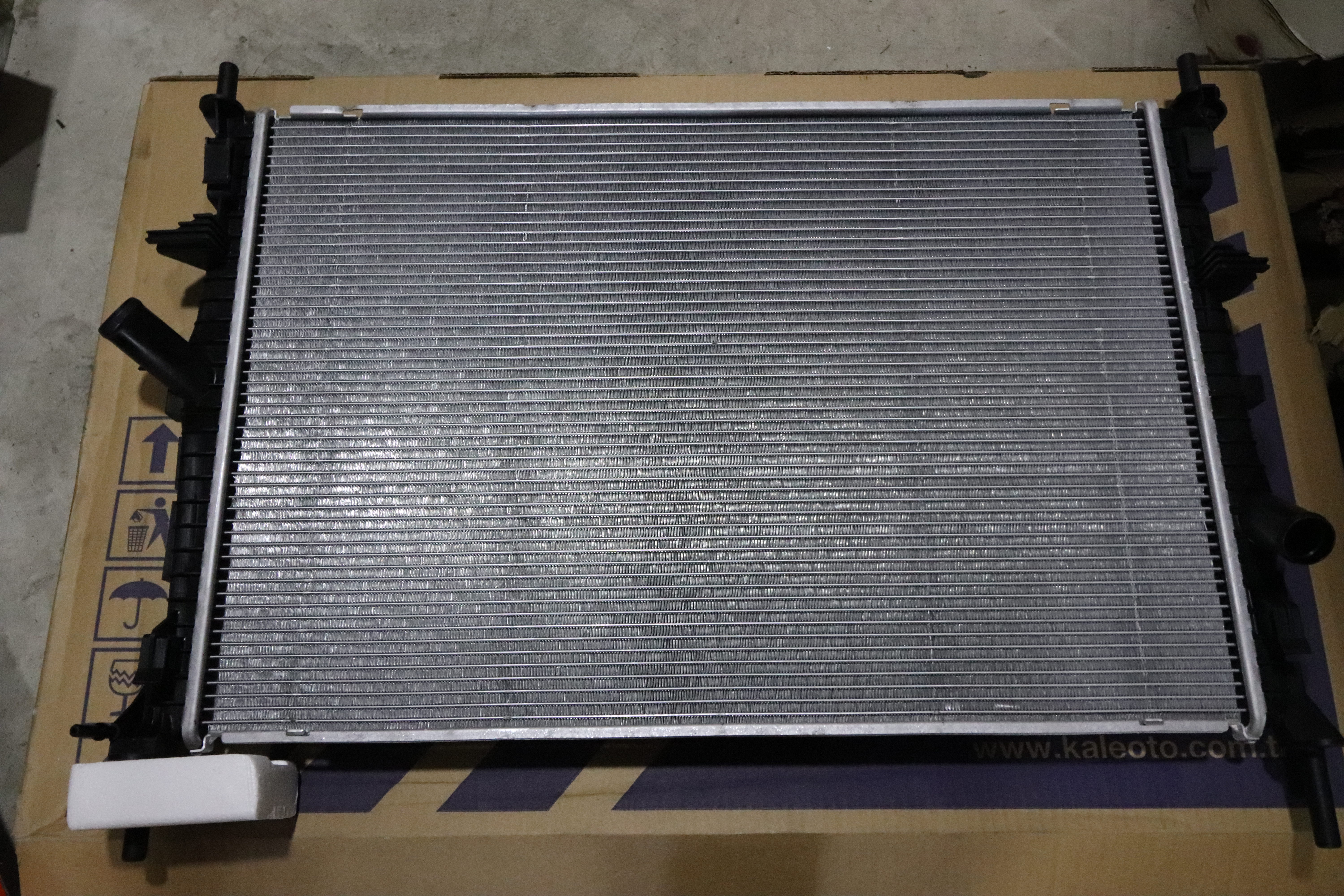 TRANSİT V363 SIFIR RADYATÖR